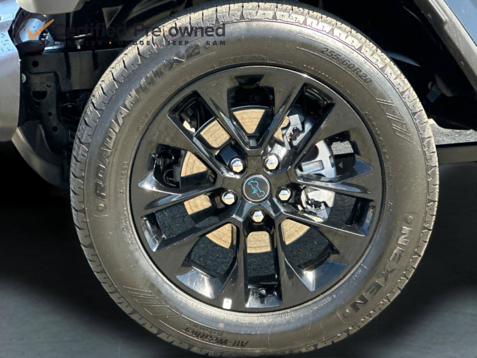 Used 2025 Jeep Wrangler Unlimited Sahara AWD/4WD image 26