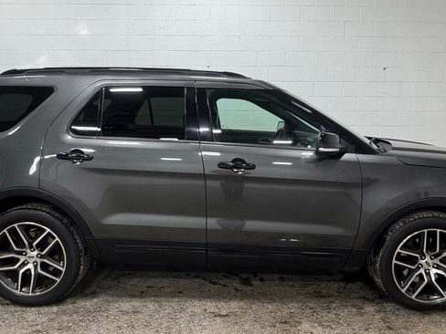 Used 2016 Ford Explorer Sport w/ Equipment Group 401A image 2