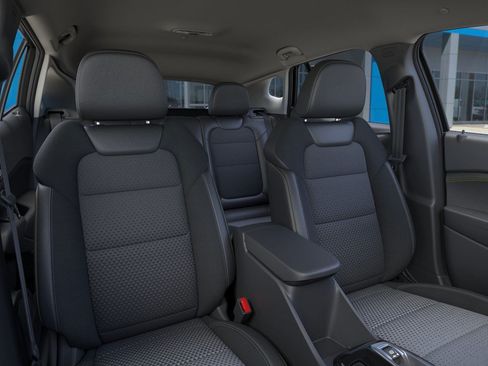 New 2026 Chevrolet Trax LT w/ LT Convenience Package FWD image 18