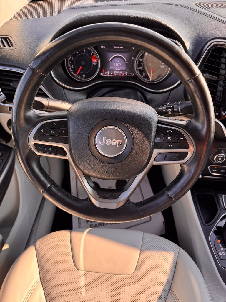 Used 2019 Jeep Cherokee Limited FWD image 25