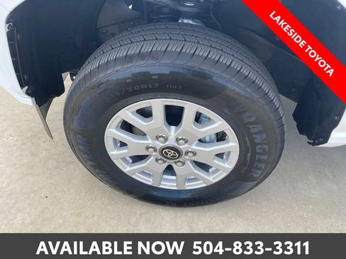 Certified 2026 Toyota Tacoma SR5 AWD/4WD image 15