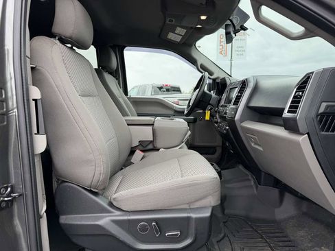Used 2016 Ford F150 XLT w/ Equipment Group 302A Luxury AWD/4WD image 16