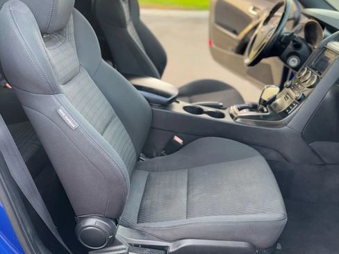 Used 2013 Hyundai Genesis 2.0T RWD image 39