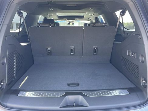 New 2026 Chevrolet Suburban Z71 w/ Comfort Package image 11