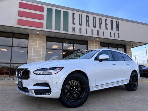 Used 2020 Volvo V90 T6 Cross Country w/ Protection Package Premier image 1