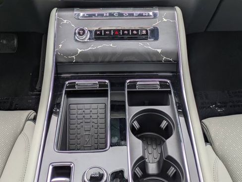 New 2026 Lincoln Aviator Black Label w/ Jet Appearance Package AWD/4WD image 18