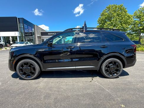 Certified 2025 Kia Sorento X-Line EX AWD/4WD image 10