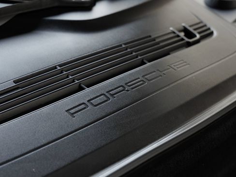 Certified 2025 Porsche 718 Cayman RWD image 35