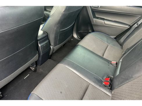 Used 2017 Toyota Corolla SE w/ SE Premium Package FWD image 13