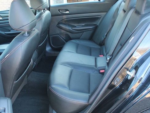 Used 2021 Nissan Altima 2.5 SR image 16