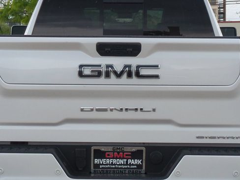 Used 2025 GMC Sierra 2500 Denali Ultimate AWD/4WD image 47