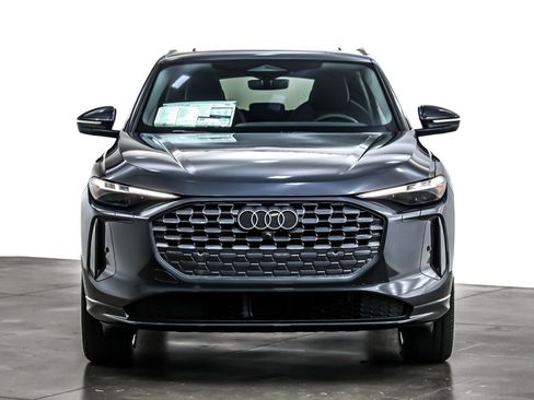 New 2025 Audi Q5 Premium Plus image 2