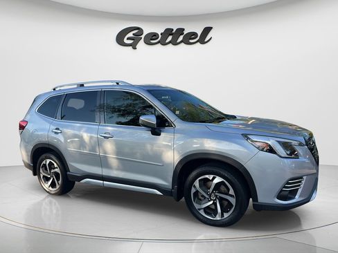 Used 2022 Subaru Forester Touring AWD/4WD image 3