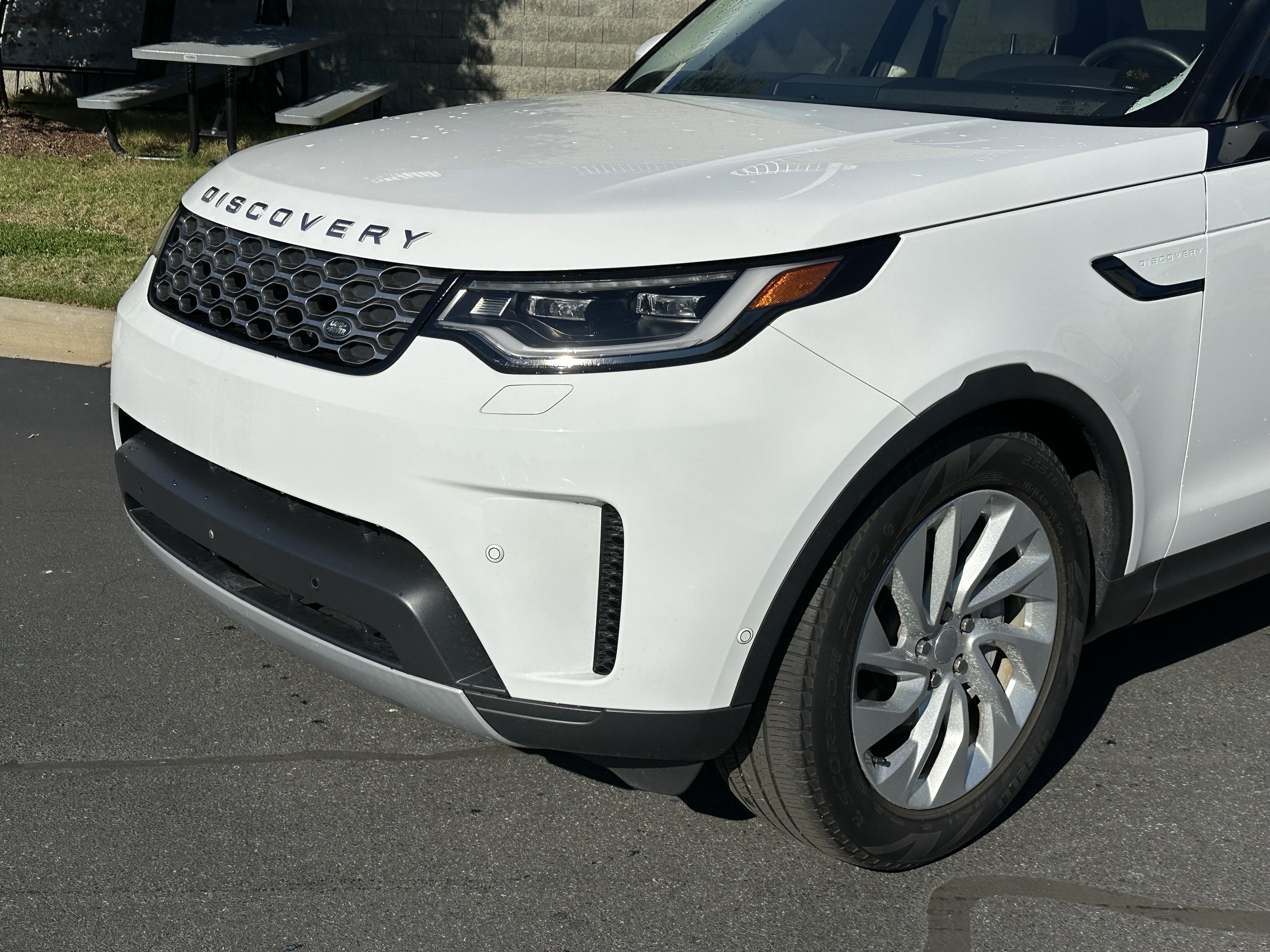 Certified 2023 Land Rover Discovery S AWD/4WD image 11