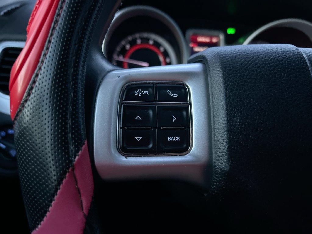 Used 2018 Dodge Journey SXT w/ Connectivity Group FWD image 14