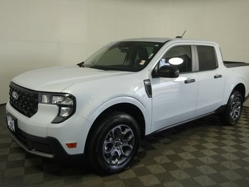 Certified 2025 Ford Maverick XLT w/ XLT Luxury Package FWD image 7