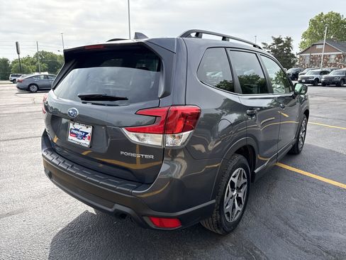 Used 2023 Subaru Forester Premium AWD/4WD image 8