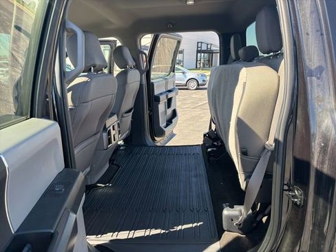Used 2020 Ford F150 XLT image 25