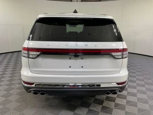 Used 2026 Lincoln Aviator Reserve AWD/4WD image 5