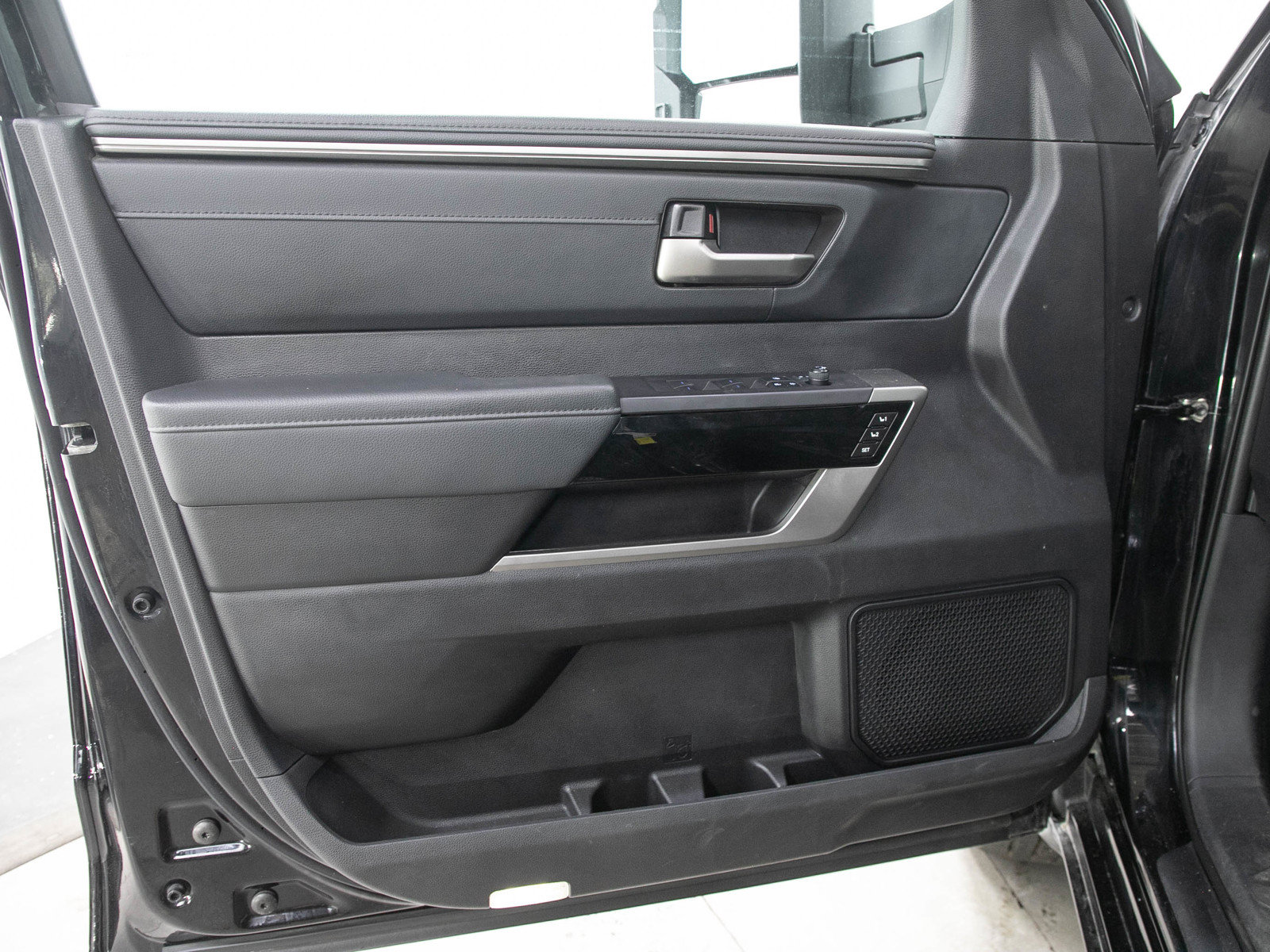 Used 2023 Toyota Tundra Limited AWD/4WD image 20
