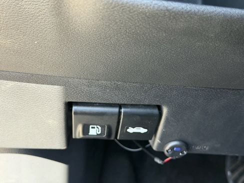 Certified 2024 Nissan Kicks SR image 15