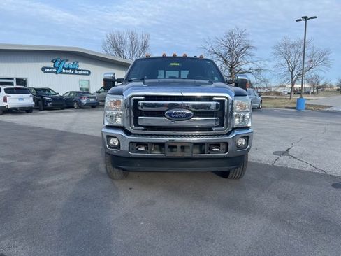 Used 2016 Ford F250 Lariat w/ Lariat Ultimate Package image 3