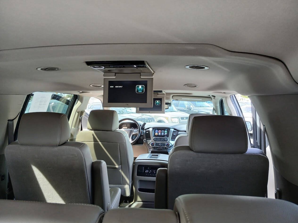 Used 2017 Chevrolet Suburban Premier AWD/4WD image 8
