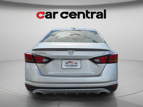 Used 2019 Nissan Altima 2.5 SL FWD image 4