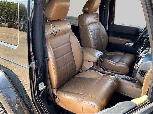 Used 2011 Jeep Wrangler Sport AWD/4WD image 7