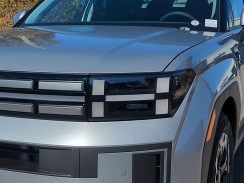 New 2026 Hyundai Santa Fe SE image 11