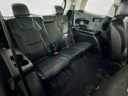 Certified 2023 Kia Telluride EX w/ EX Captain's Chair Package AWD/4WD image 9