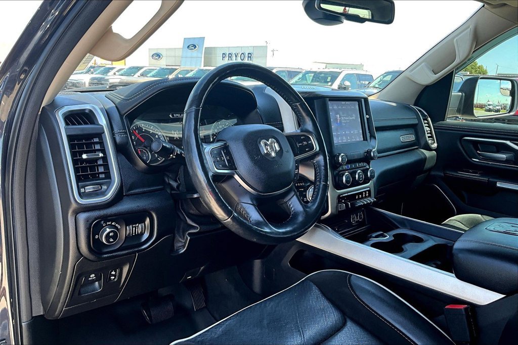 Used 2019 RAM 1500 Laramie AWD/4WD image 13