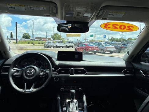 Used 2023 MAZDA CX-5 AWD 2.5 S w/ Premium Package image 17