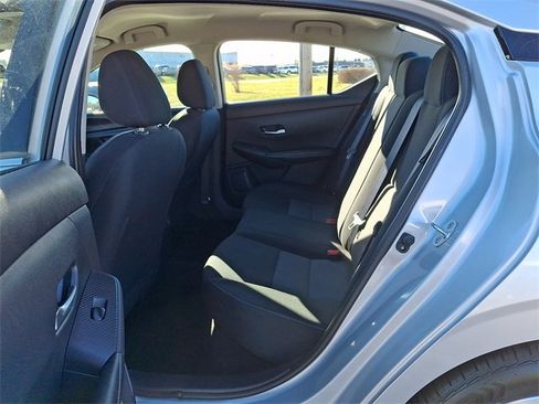 Used 2023 Nissan Sentra SV image 11