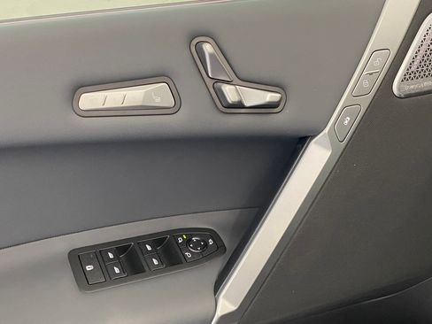 New 2026 BMW iX xDrive60 w/ M Sport Package image 22