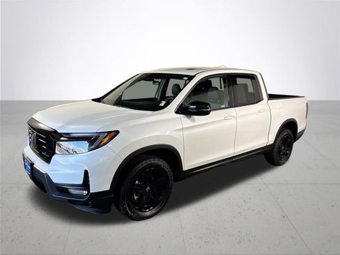 Used 2023 Honda Ridgeline Black Edition image 2