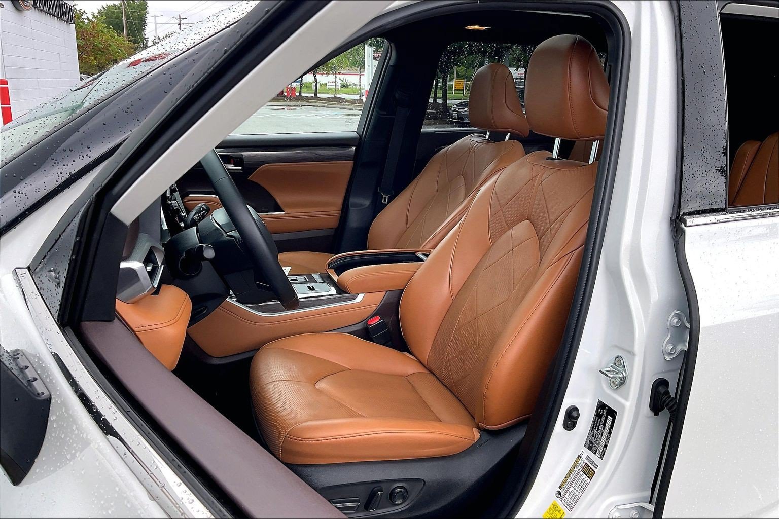 Used 2022 Toyota Highlander Platinum AWD/4WD image 29