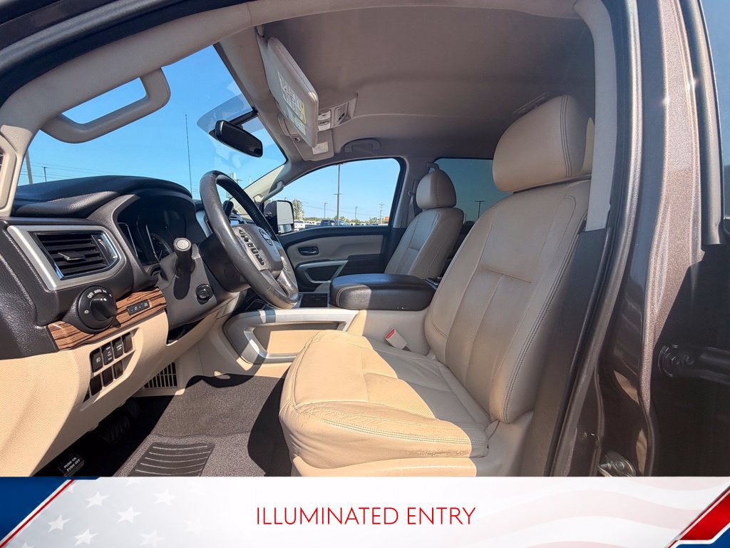 Used 2016 Nissan Titan SL RWD image 13