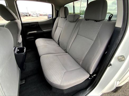 Used 2020 Toyota Tacoma SR5 image 20