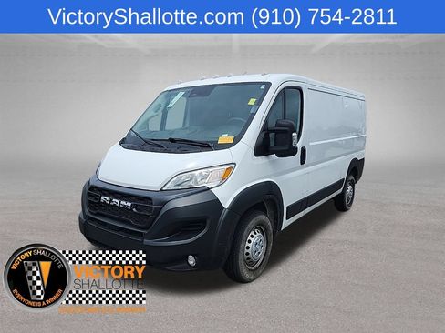 Used 2025 RAM ProMaster 2500 w/ Convenience Group FWD image 12