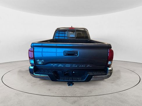 Used 2022 Toyota Tacoma SR5 w/ SR5 Appearance Package (SM) image 3