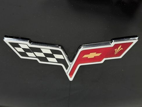 Used 2010 Chevrolet Corvette Coupe w/ 1LT RWD image 28