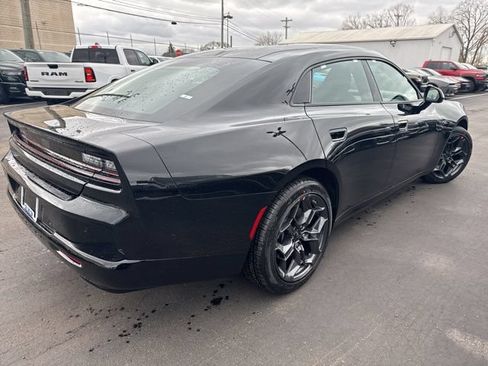 Used 2026 Dodge Charger R/T w/ Driver Convenience Group AWD/4WD image 4