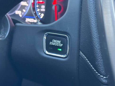 Used 2023 GMC Acadia Denali w/ Black Diamond Edition image 33