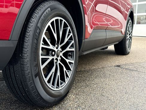 New 2025 Ford Escape SE image 12