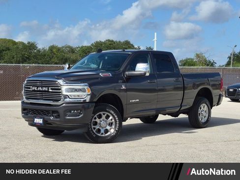Used 2024 RAM 2500 Laramie AWD/4WD image 1
