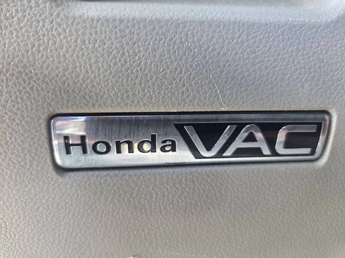 Used 2016 Honda Odyssey SE image 29