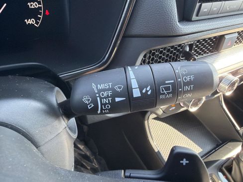Used 2025 Honda CR-V Sport image 14