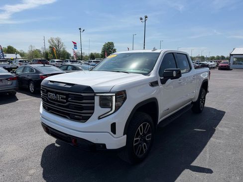 Used 2025 GMC Sierra 1500 AT4 w/ AT4 Premium Package image 11