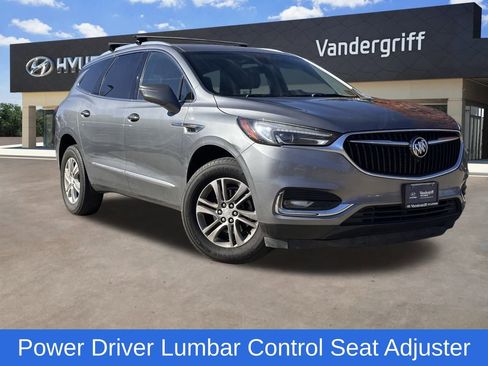 Used 2018 Buick Enclave Essence image 1